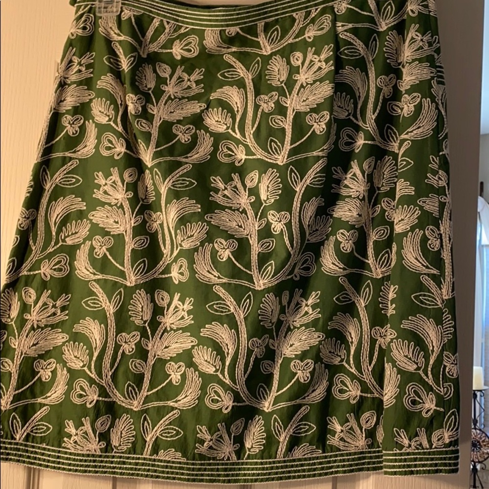 Floral - Picture 2 of 4